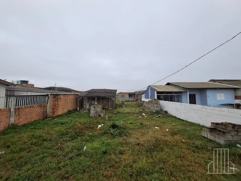Terreno à Venda em Capão Novo – 300 m² a Uma Quadra do Mar: 3ª foto da galeria de imagens do imóvel