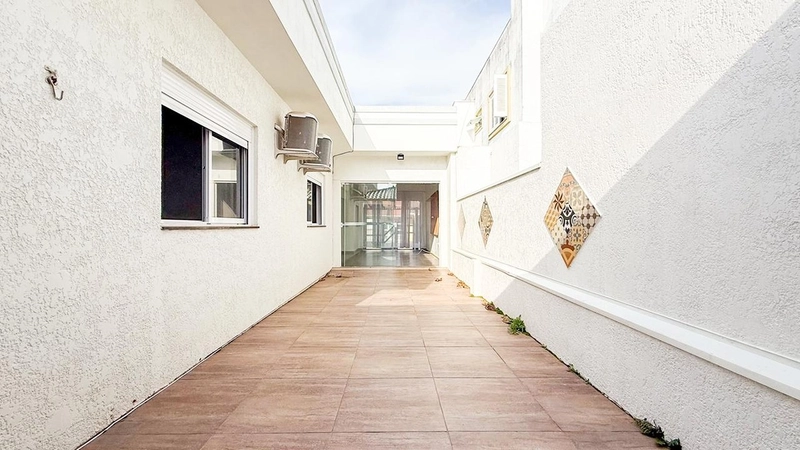 LINDISSÍMA CASA A VENDA NO BAIRRO CAPÃO NOVO!: 16ª foto da galeria de imagens do imóvel