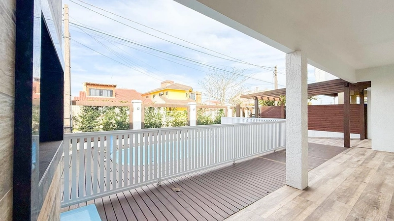 LINDISSÍMA CASA A VENDA NO BAIRRO CAPÃO NOVO!: 5ª foto da galeria de imagens do imóvel