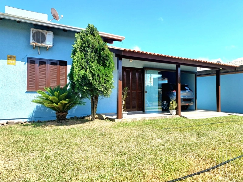 CASA TEMPORÁRIA COM 2 DORMITÓRIOS EM CAPÃO NOVO!: 1ª foto da galeria de imagens do imóvel