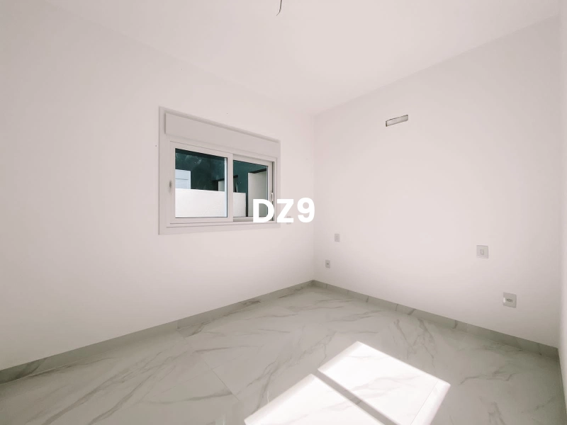 CASA GEMINADA COM 2 DORMITORIOS, SENDO 1 SUITE BEM LOCALIZADA!: 5ª foto da galeria de imagens do imóvel