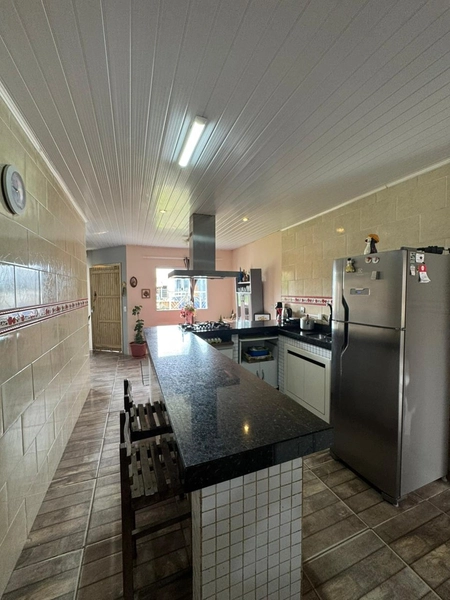 CASA COM 4 DORMITÓRIOS: 5ª foto da galeria de imagens do imóvel