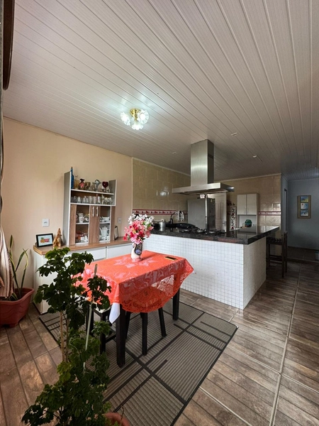 CASA COM 4 DORMITÓRIOS: 15ª foto da galeria de imagens do imóvel