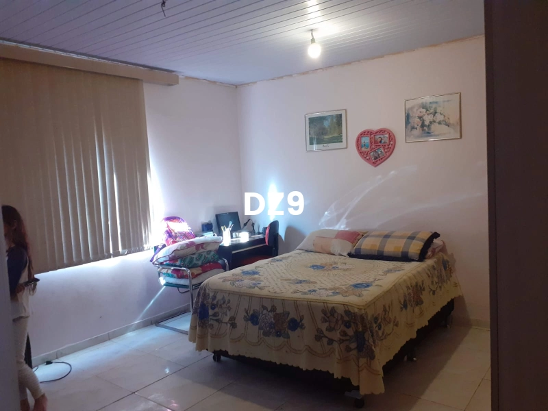 CASA COM 4 DORMITÓRIOS: 10ª foto da galeria de imagens do imóvel