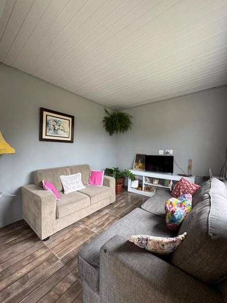 CASA COM 4 DORMITÓRIOS: 7ª foto da galeria de imagens do imóvel