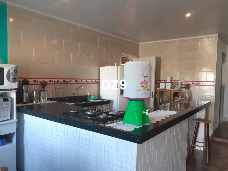 CASA COM 4 DORMITÓRIOS: 6ª foto da galeria de imagens do imóvel