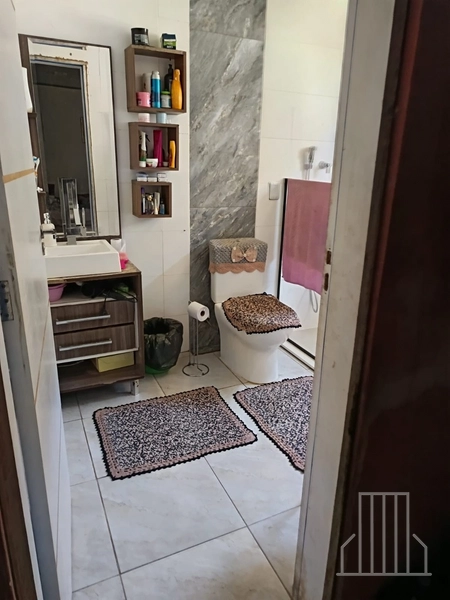 CASA COM 4 DORMITÓRIOS: 19ª foto da galeria de imagens do imóvel