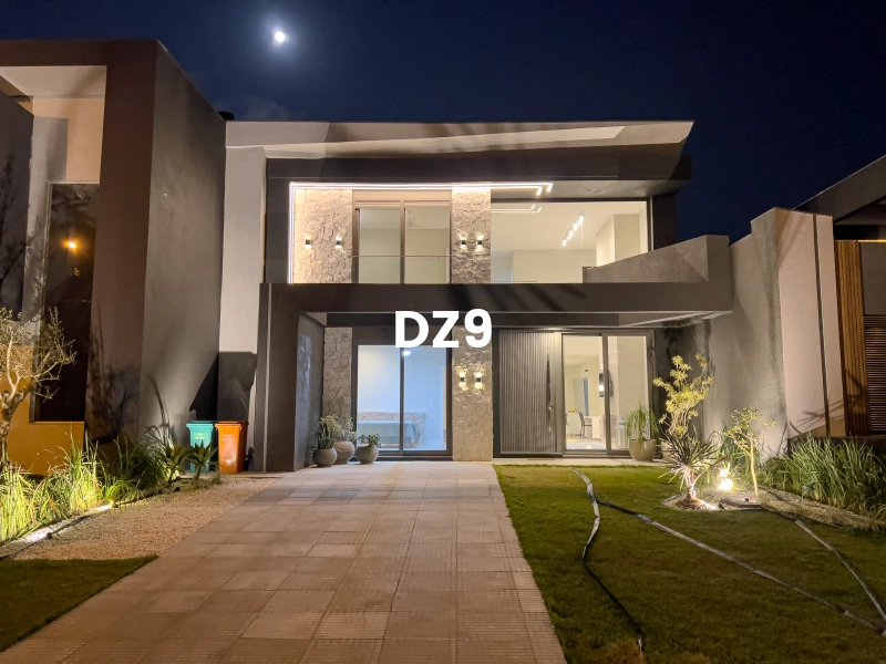 CASA COM 4 SUÍTES, LAVABO, DECORADO, COM GARAGEM!: 21ª foto da galeria de imagens do imóvel