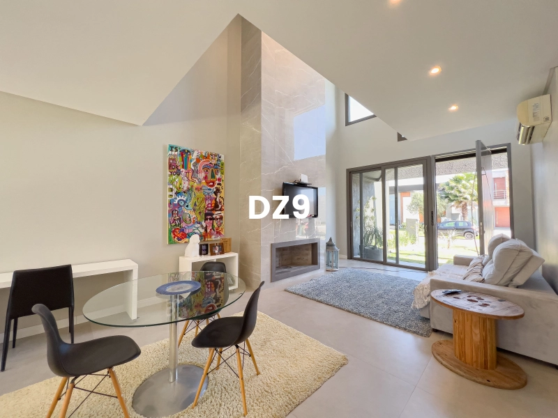 CASA COM 4 SUÍTES, LAVABO, DECORADO, COM GARAGEM!: 8ª foto da galeria de imagens do imóvel