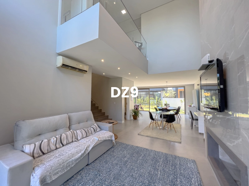 CASA COM 4 SUÍTES, LAVABO, DECORADO, COM GARAGEM!: 2ª foto da galeria de imagens do imóvel