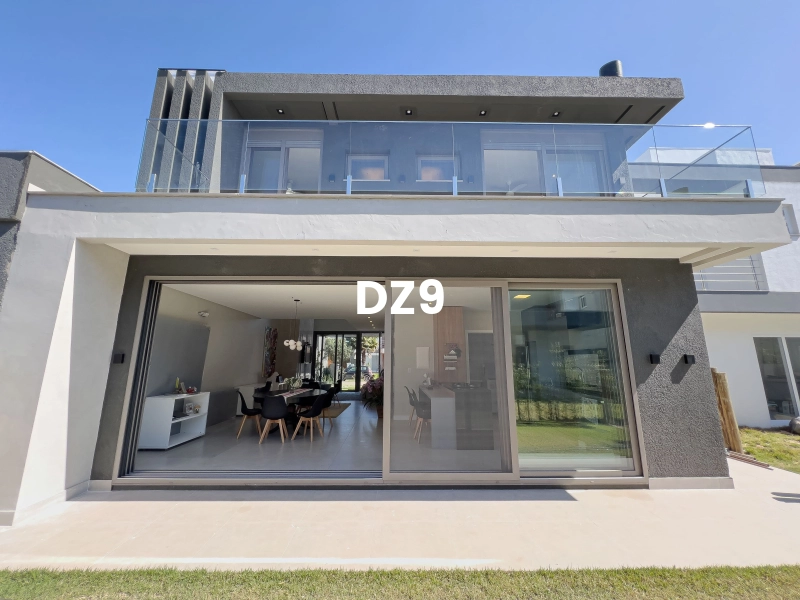 CASA COM 4 SUÍTES, LAVABO, DECORADO, COM GARAGEM!: 19ª foto da galeria de imagens do imóvel