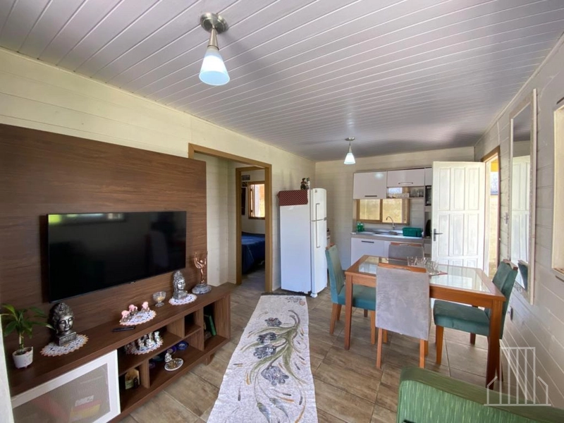 EXCELENTE CASA DE MADEIRA Á VENDA!: 7ª foto da galeria de imagens do imóvel