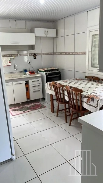 EXCELENTE CASA À VENDA NO BAIRRO ARROIO TEIXEIRA EM CAPÃO DA CANOA!: 5ª foto da galeria de imagens do imóvel