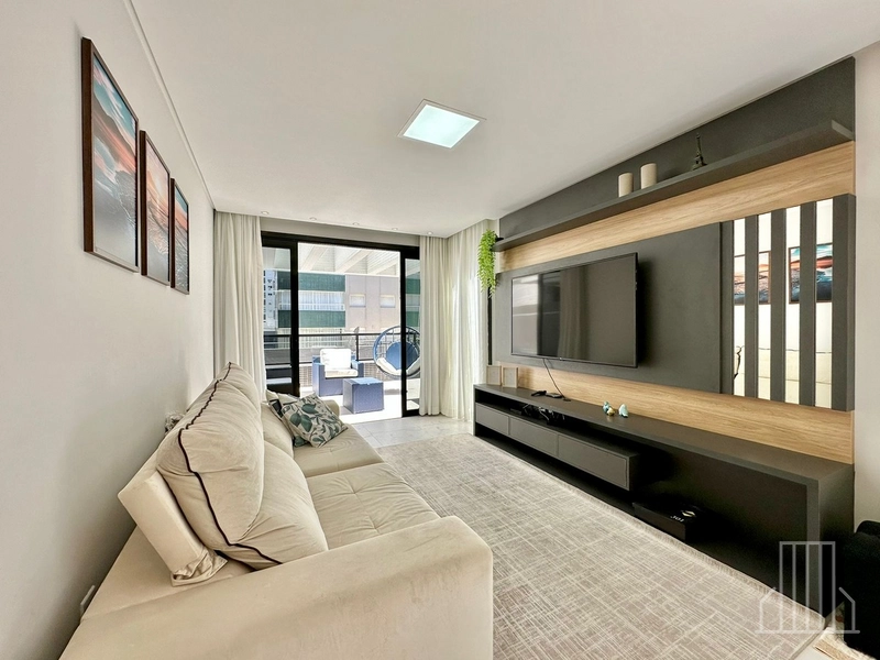 LINDÍSSIMO APARTAMENTO A 2 QUADRAS DO MAR EM NAVEGANTES!: 2ª foto da galeria de imagens do imóvel