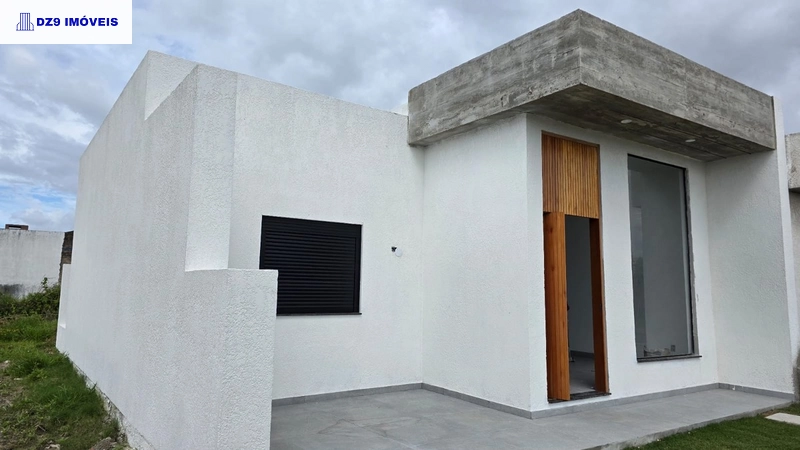 Casa moderna no Jardim Beira Mar, perto do mar e comércios: 2ª foto da galeria de imagens do imóvel