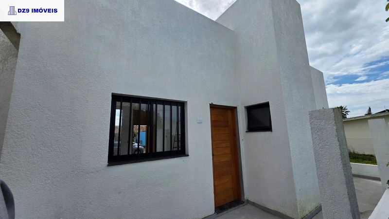 Casa moderna no Jardim Beira Mar, perto do mar e comércios: 3ª foto da galeria de imagens do imóvel