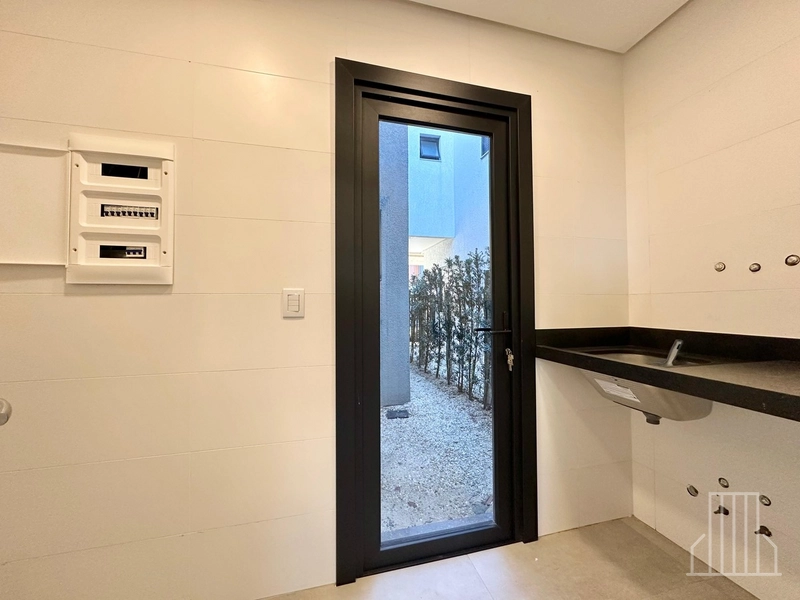 LINDA SOBRADO À VENDA EM CONDOMÍNIO FECHADO EM XANGRI-LÁ!: 8ª foto da galeria de imagens do imóvel