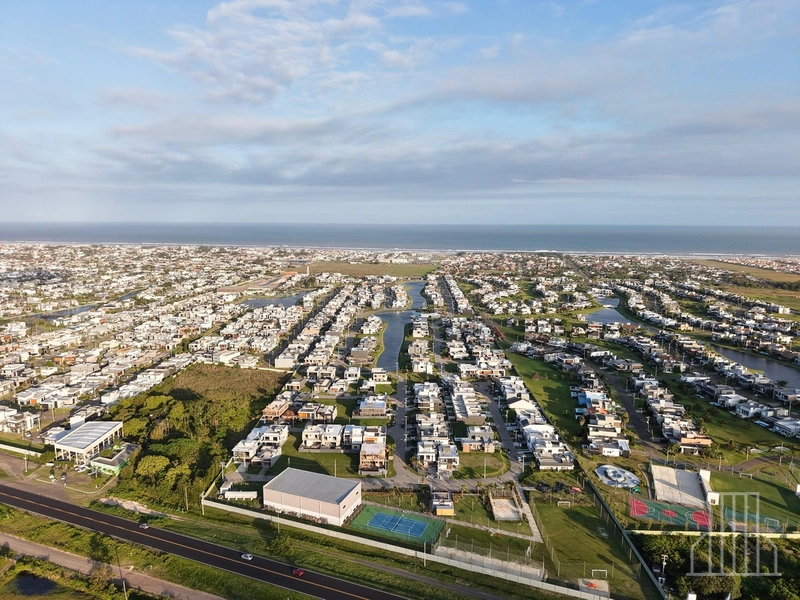 LINDA SOBRADO À VENDA EM CONDOMÍNIO FECHADO EM XANGRI-LÁ!: 4ª foto da galeria de imagens do imóvel
