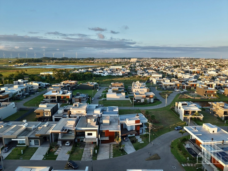 LINDA SOBRADO À VENDA EM CONDOMÍNIO FECHADO EM XANGRI-LÁ!: 1ª foto da galeria de imagens do imóvel