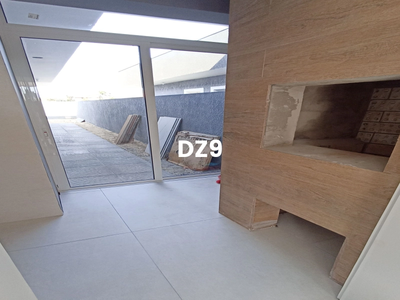 CASA COM 2 DORMITORIOS, SENDO 1 SUÍTES, VAZIO!: 10ª foto da galeria de imagens do imóvel