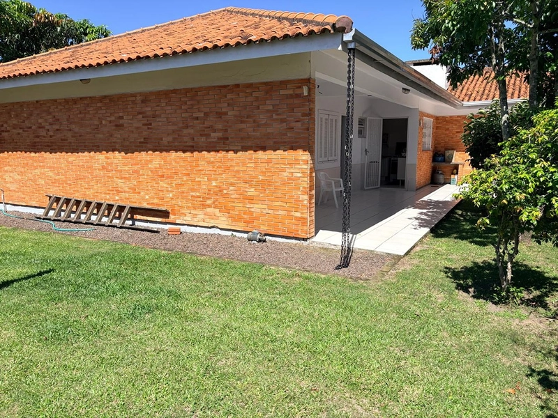 Casa Mobiliada com 3 Dormitórios e Excelente Localização em Atlântida – Xangri-Lá/RS: 2ª foto da galeria de imagens do imóvel