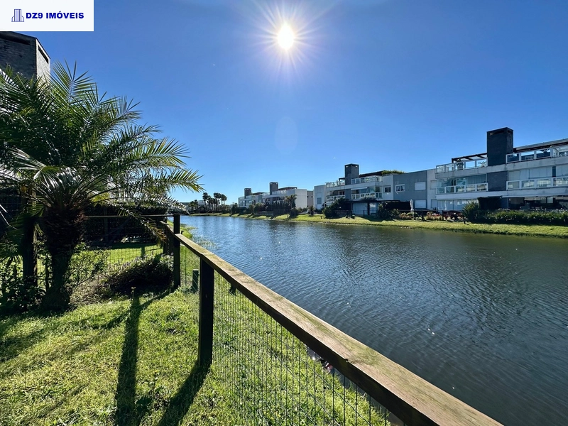 Apartamento Giardino Mobiliado à Beira do Lago no Condomínio Rossi: 3ª foto da galeria de imagens do imóvel