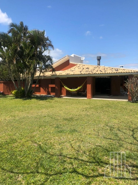 EXCELENTE CASA COM AMPLO TERRENO EM ATLÂNTIDA, XANGRI-LÁ!: 1ª foto da galeria de imagens do imóvel