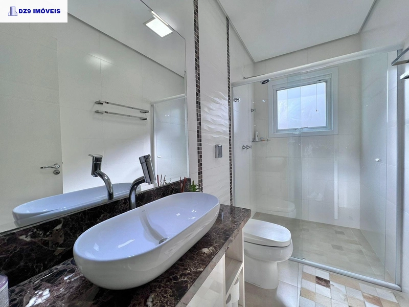 MAGNÍFICO SOBRADO NO CONDOMÍNIO CONDADO DE CAPÃO: 22ª foto da galeria de imagens do imóvel