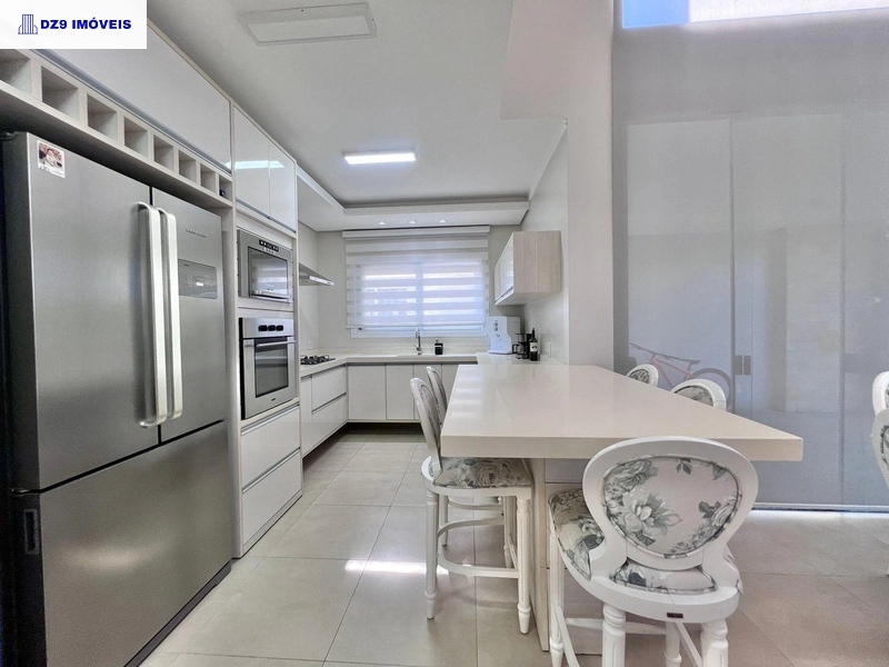 MAGNÍFICO SOBRADO NO CONDOMÍNIO CONDADO DE CAPÃO: 14ª foto da galeria de imagens do imóvel