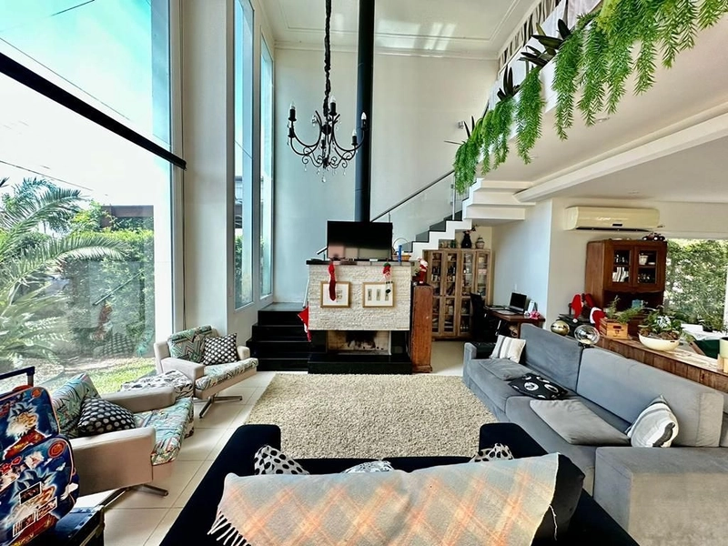 MAGNÍFICO SOBRADO NO CONDOMÍNIO CONDADO DE CAPÃO: 4ª foto da galeria de imagens do imóvel