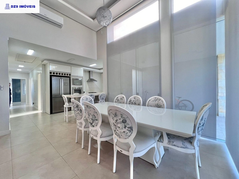 MAGNÍFICO SOBRADO NO CONDOMÍNIO CONDADO DE CAPÃO: 12ª foto da galeria de imagens do imóvel