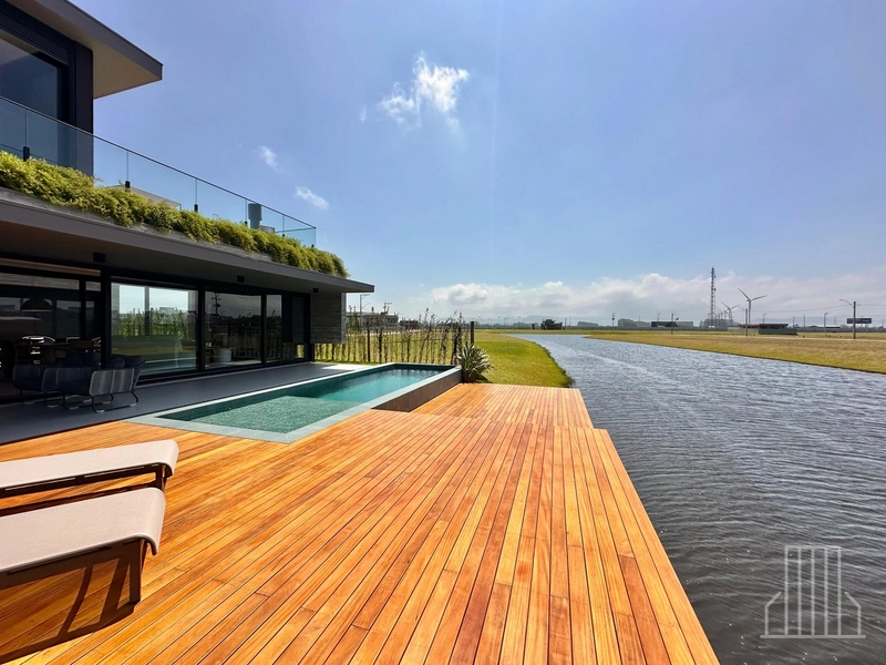 Sobrado de Luxo à Beira do Lago no Condomínio Amare: 5ª foto da galeria de imagens do imóvel