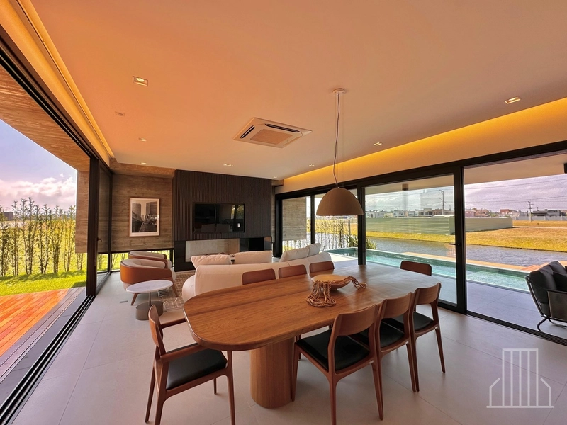 Sobrado de Luxo à Beira do Lago no Condomínio Amare: 14ª foto da galeria de imagens do imóvel