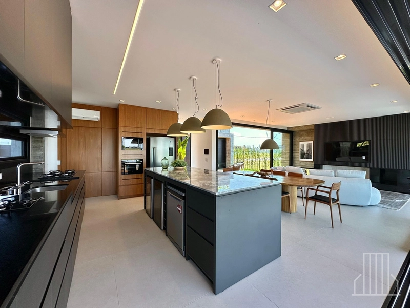 Sobrado de Luxo à Beira do Lago no Condomínio Amare: 12ª foto da galeria de imagens do imóvel