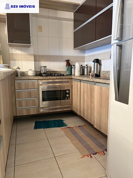 ESPAÇOSO APARTAMENTO MOBILIADO COM CHURRASQUEIRA E SUÍTE: 4ª foto da galeria de imagens do imóvel