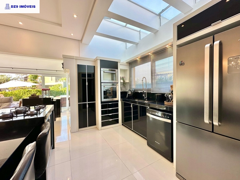 Sobrado Mobiliado com 4 Suítes à Venda no Condomínio Sea Coast: 20ª foto da galeria de imagens do imóvel