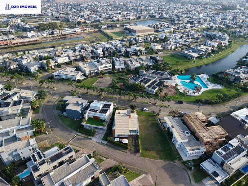 Sobrado Mobiliado com 4 Suítes à Venda no Condomínio Sea Coast: 3ª foto da galeria de imagens do imóvel