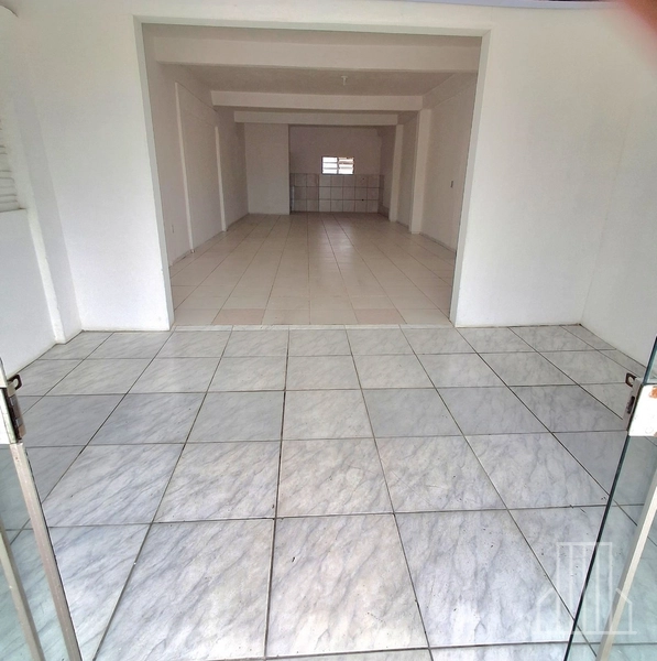 EXCELENTE LOJA COMERCIAL PARA LOCAÇÃO ANUAL!: 6ª foto da galeria de imagens do imóvel