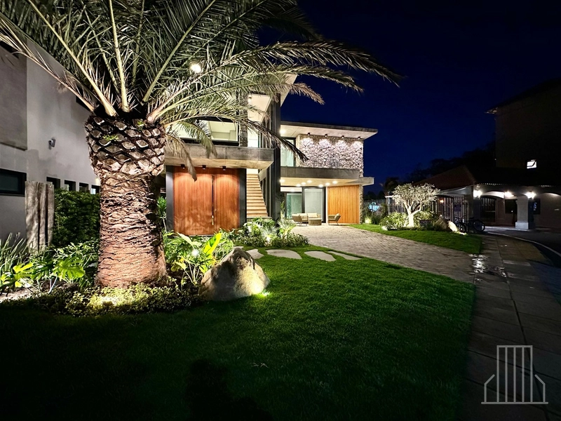 ESPETACULAR SOBRADO EM CONDOMÍNIO FECHADO NO BAIRRO ATLÂNTIDA!: 3ª foto da galeria de imagens do imóvel