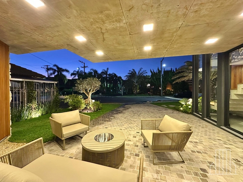 ESPETACULAR SOBRADO EM CONDOMÍNIO FECHADO NO BAIRRO ATLÂNTIDA!: 9ª foto da galeria de imagens do imóvel