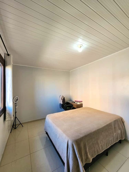 BELA CASA A VENDA EM CAPÃO NOVO! COM 3 DORMITÓRIOS, SUÍTE E PISCINA.: 12ª foto da galeria de imagens do imóvel