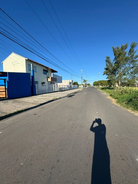 ESPAÇOSA CASA PARA ALUGAR ANUALMENTE NA ZONA NOVA – CAPÃO DA CANOA: 4ª foto da galeria de imagens do imóvel