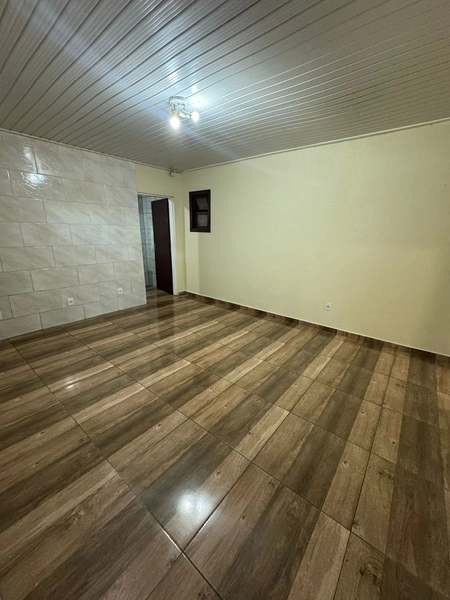 ESPAÇOSA CASA PARA ALUGAR ANUALMENTE NA ZONA NOVA – CAPÃO DA CANOA: 7ª foto da galeria de imagens do imóvel