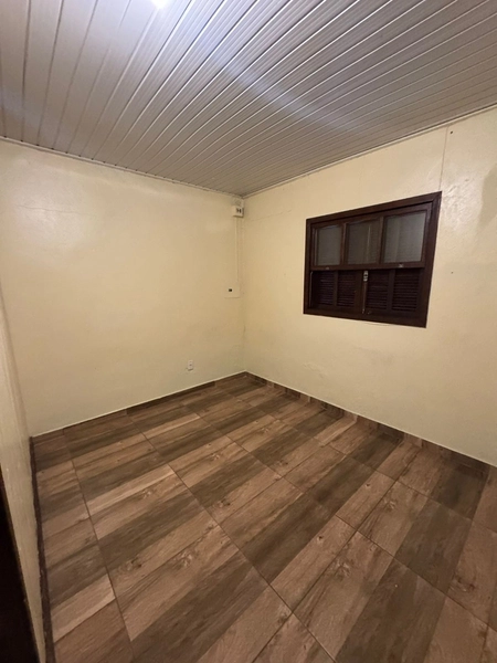 ESPAÇOSA CASA PARA ALUGAR ANUALMENTE NA ZONA NOVA – CAPÃO DA CANOA: 11ª foto da galeria de imagens do imóvel