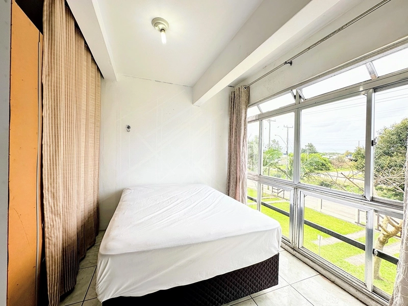Kitnet Mobiliada em Capão Novo – Condomínio com Infraestrutura Completa: 11ª foto da galeria de imagens do imóvel