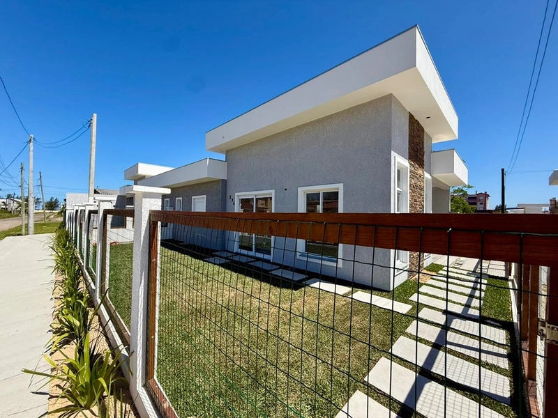 CASA A VENDA EM CAPÃO NOVO!: 4ª foto da galeria de imagens do imóvel