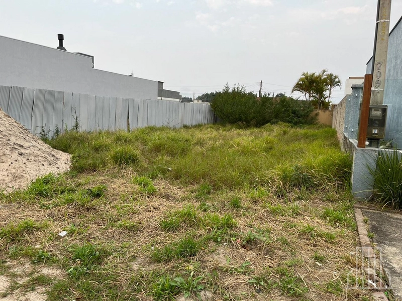 Terreno à Venda em Capão Novo Village: 2ª foto da galeria de imagens do imóvel