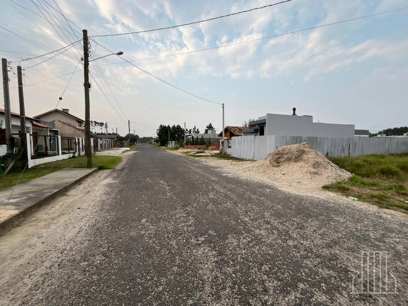 Terreno à Venda em Capão Novo Village: 4ª foto da galeria de imagens do imóvel