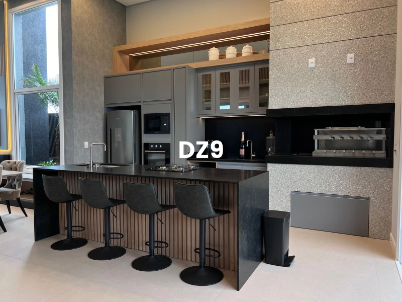 CASA COM 4 SUÍTES, MOBILIADO: 11ª foto da galeria de imagens do imóvel