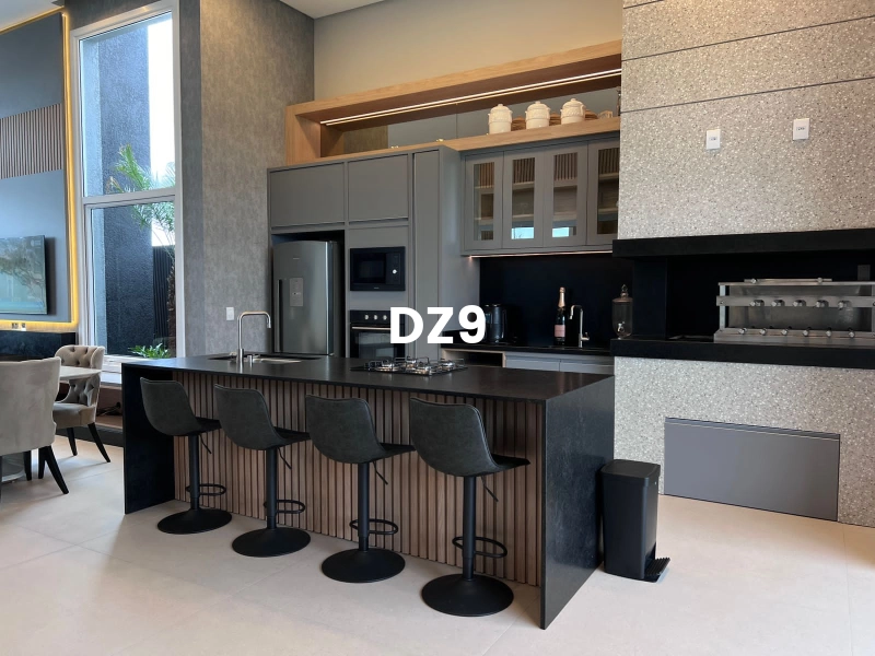 CASA COM 4 SUÍTES, MOBILIADO: 10ª foto da galeria de imagens do imóvel